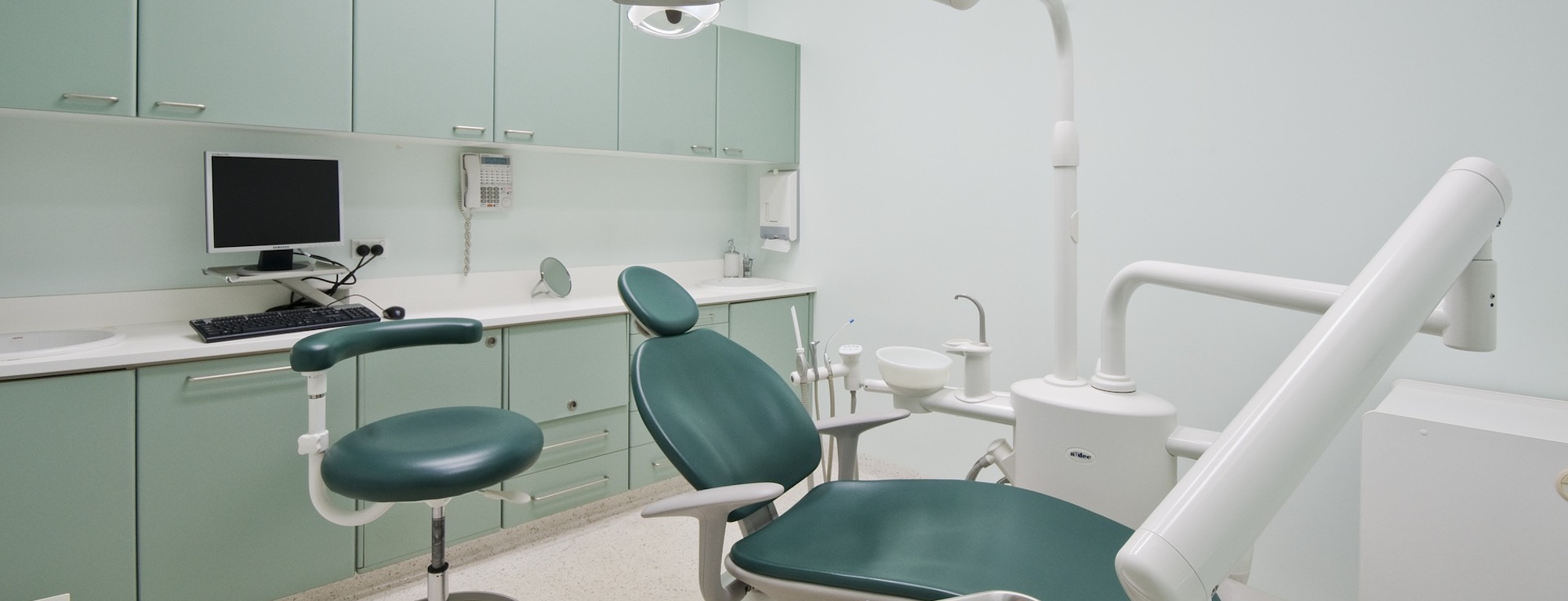 Dental treatment room